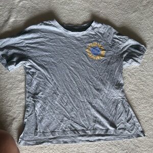 Old Navy Gray Tee with Sunflower Design